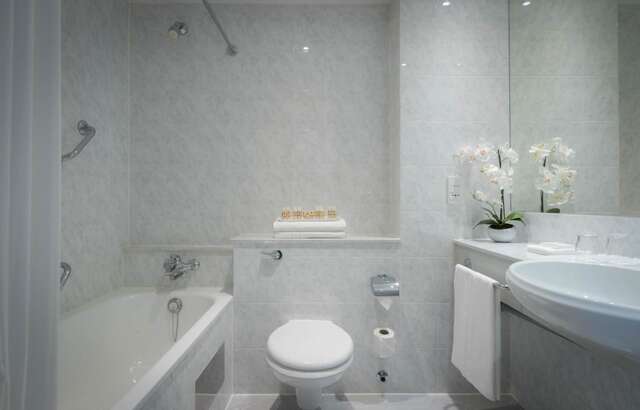 Отель Grand Canal Hotel Дублин-23