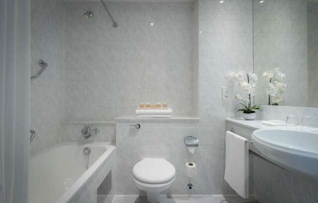 Отель Grand Canal Hotel Дублин-55